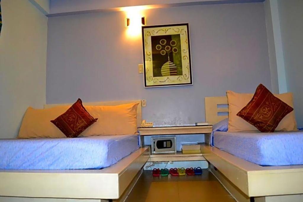 Franchise One Hotel Makati City Zewnętrze zdjęcie