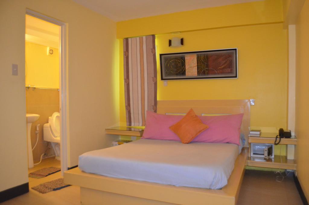 Franchise One Hotel Makati City Zewnętrze zdjęcie